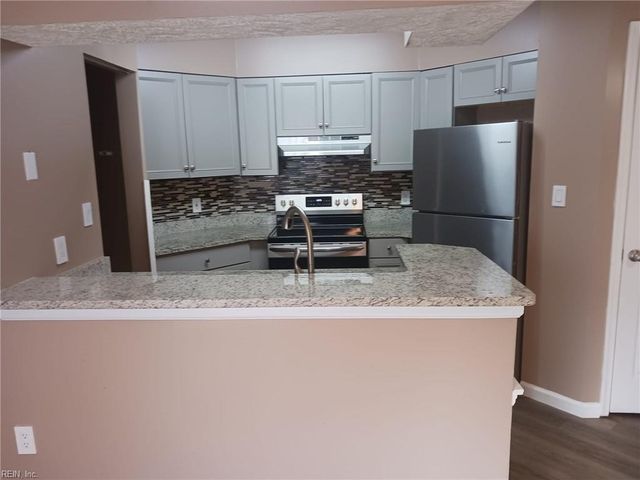 89 Cape Dorey DR, Hampton, VA 23666