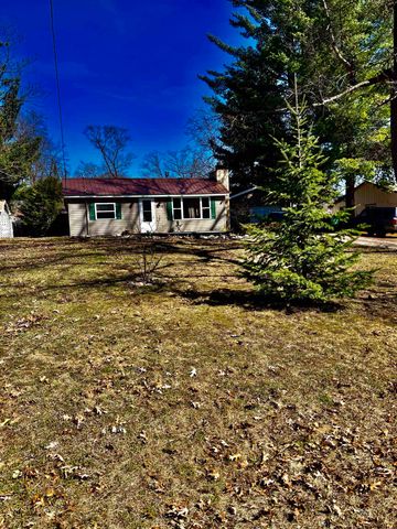 2738 Cathy Street, Hamilton Twp, MI 48625
