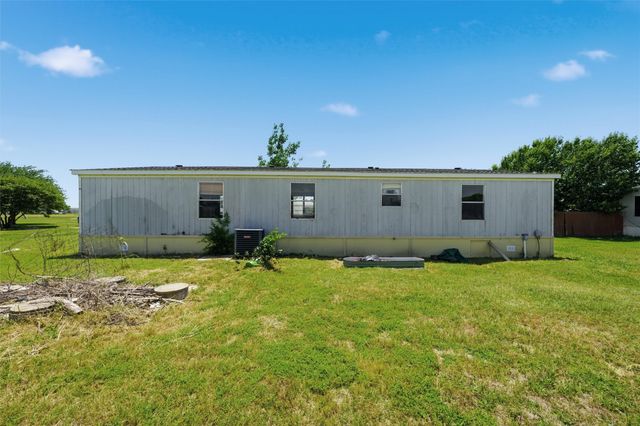 154 Hillside Drive, Troy, TX 76579