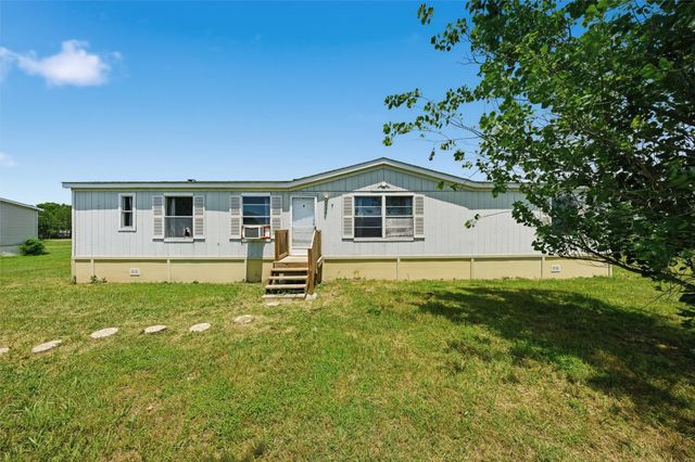 154 Hillside Drive, Troy, TX 76579