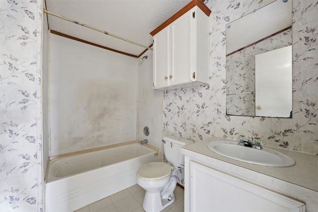 154 Hillside Drive, Troy, TX 76579