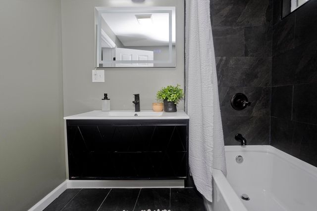 1362 Page Blvd, Springfield, MA 01104