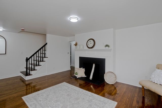 1362 Page Blvd, Springfield, MA 01104