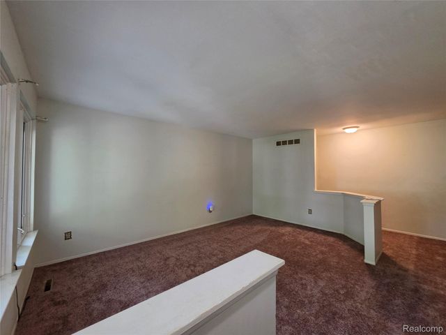 12815 Shery Lane, Southgate, MI 48195