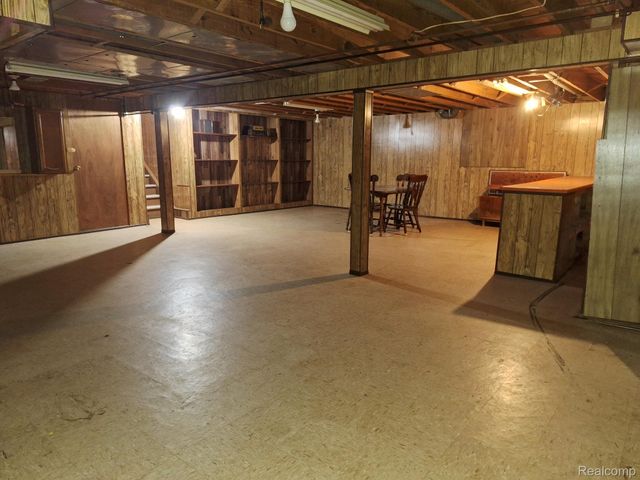 12815 Shery Lane, Southgate, MI 48195