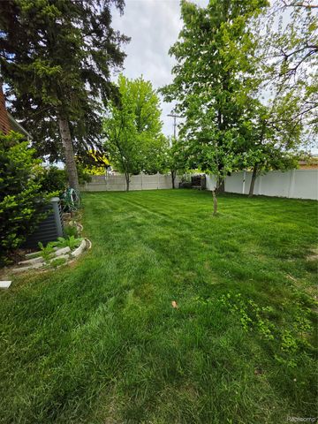 12815 Shery Lane, Southgate, MI 48195