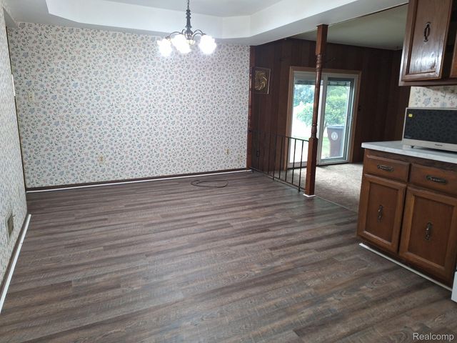 12815 Shery Lane, Southgate, MI 48195