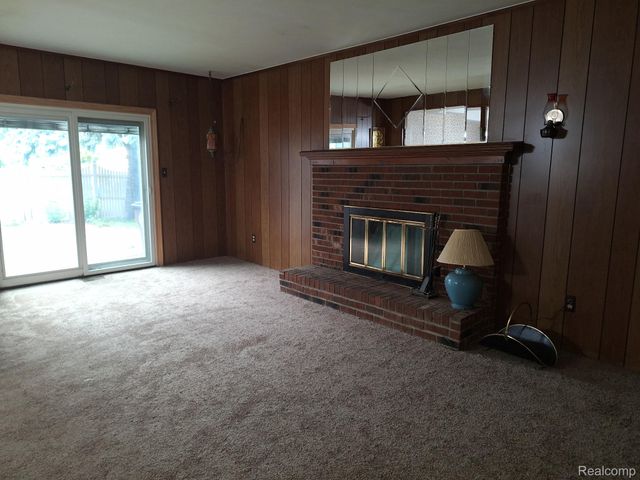 12815 Shery Lane, Southgate, MI 48195