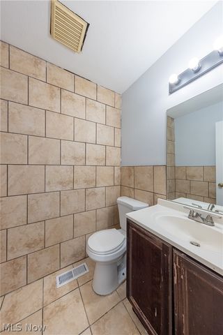 9323 Pratt Avenue, Cleveland, OH 44105