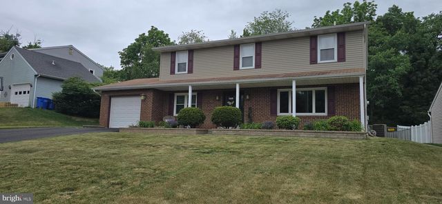 7949 BAYARD DR, Hummelstown, PA 17036