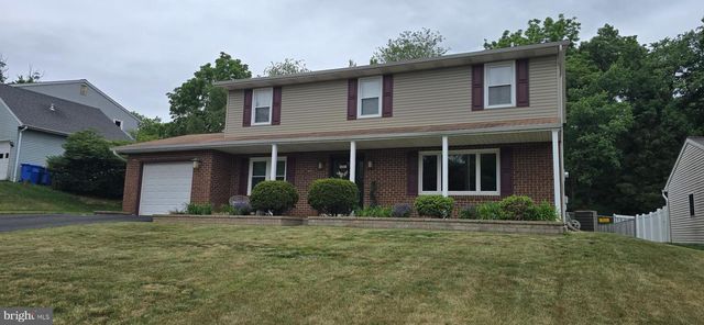 7949 BAYARD DR, Hummelstown, PA 17036