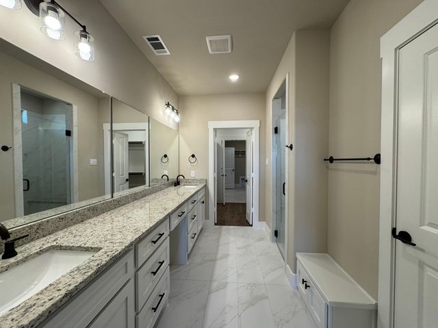 5924 Carmona Trail, Fort Worth, TX 76123