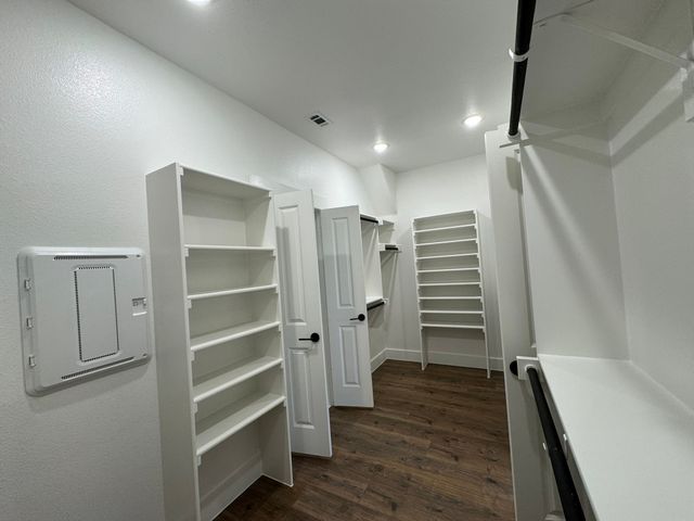 5924 Carmona Trail, Fort Worth, TX 76123