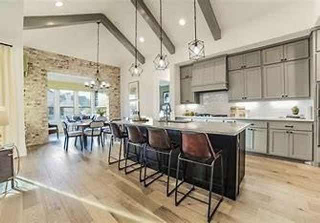 5924 Carmona Trail, Fort Worth, TX 76123