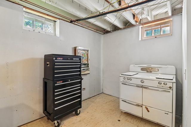 3908 W Kane Avenue, Mchenry, IL 60050
