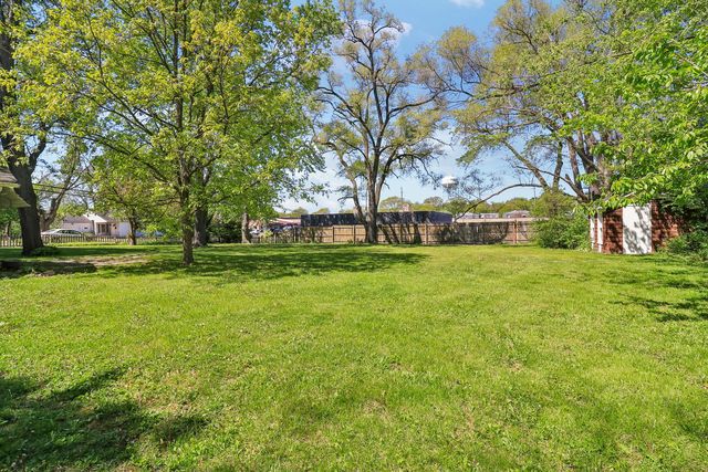 3908 W Kane Avenue, Mchenry, IL 60050