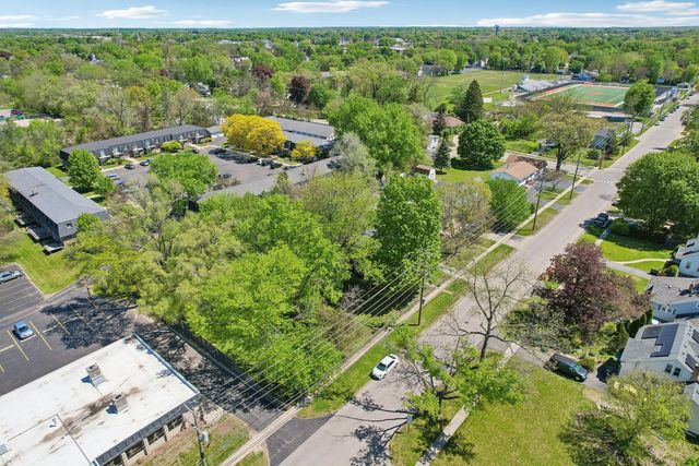 3908 W Kane Avenue, Mchenry, IL 60050