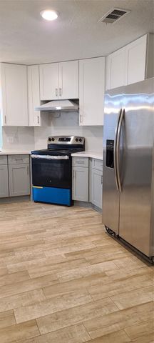 6923 Kearney Drive, Richmond, TX 77469