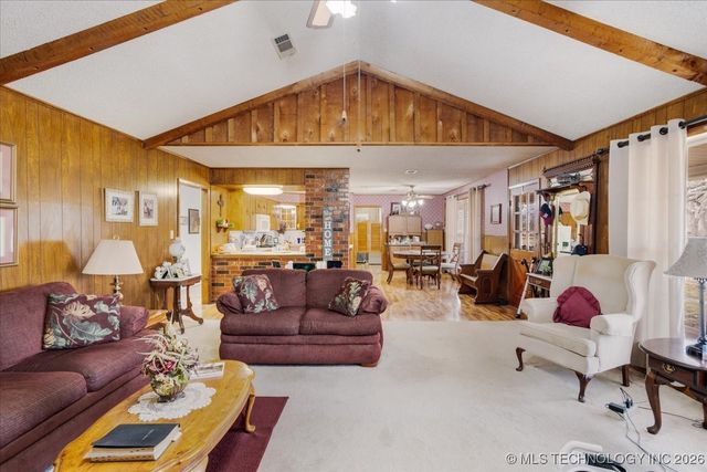 2276 State Route 70 E, Calera, OK 74730