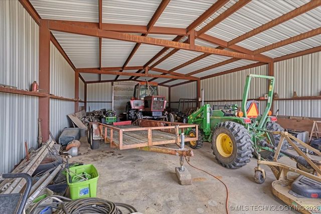 2276 State Route 70 E, Calera, OK 74730