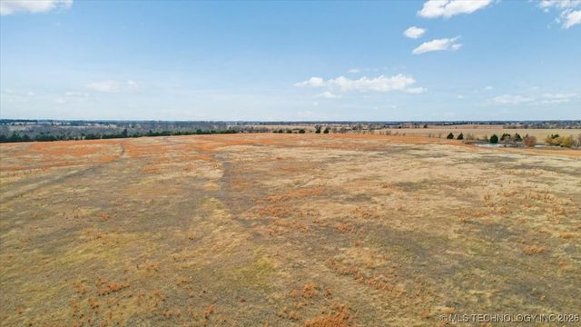 2276 State Route 70 E, Calera, OK 74730