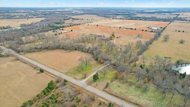 2276 State Route 70 E, Calera, OK 74730