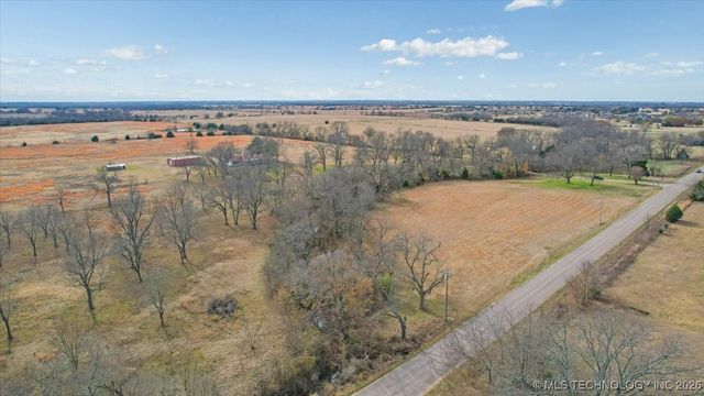 2276 State Route 70 E, Calera, OK 74730