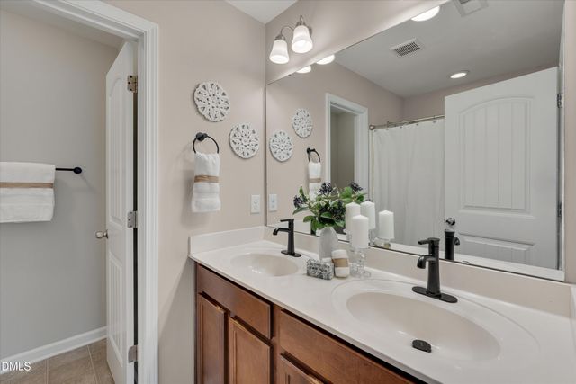 333 Dove Cottage Lane, Cary, NC 27519
