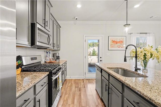 2700 Westgate Park Drive, Loganville, GA 30052