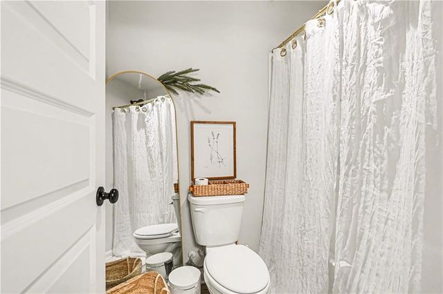 2700 Westgate Park Drive, Loganville, GA 30052