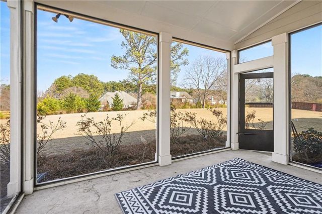 2700 Westgate Park Drive, Loganville, GA 30052