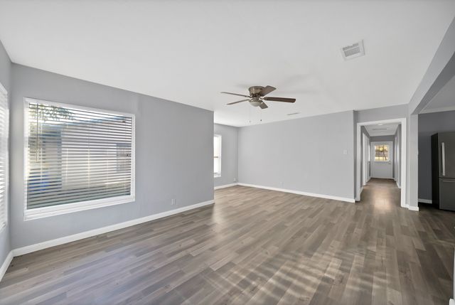 809 Hackamore Street, White Settlement, TX 76108