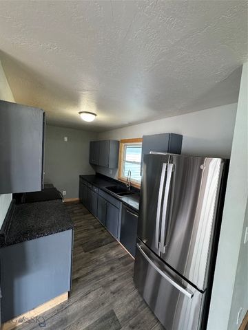 1902 Stuart Avenue, Butte, MT 59701