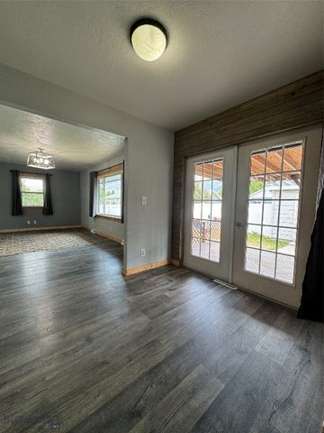 1902 Stuart Avenue, Butte, MT 59701