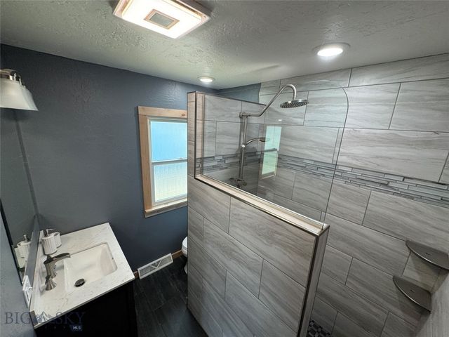 1902 Stuart Avenue, Butte, MT 59701
