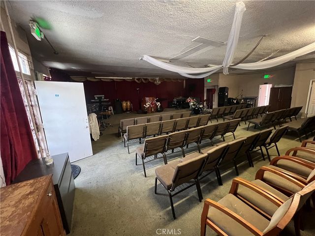 8920 S Western, Los Angeles, CA 90047