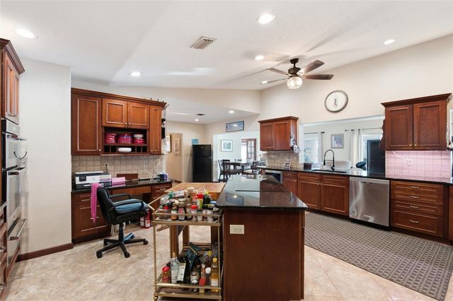 1818 DOLPHIN BOULEVARD S, St Petersburg, FL 33707