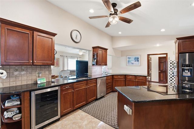 1818 DOLPHIN BOULEVARD S, St Petersburg, FL 33707
