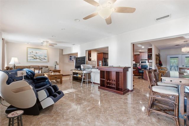 1818 DOLPHIN BOULEVARD S, St Petersburg, FL 33707