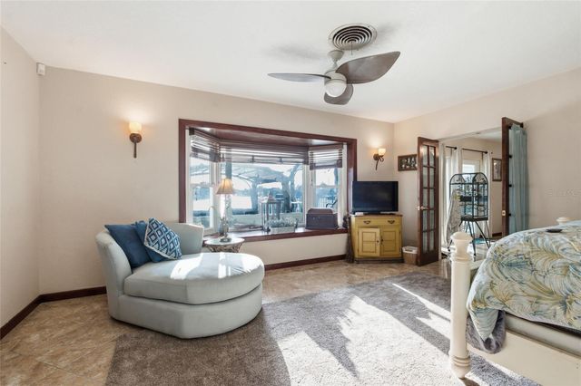 1818 DOLPHIN BOULEVARD S, St Petersburg, FL 33707