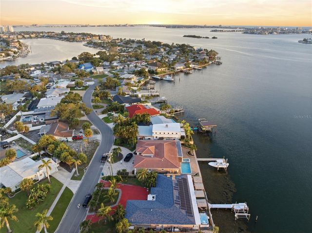 1818 DOLPHIN BOULEVARD S, St Petersburg, FL 33707