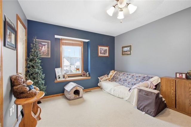 502 NE Fox Trail Drive, Blue Springs, MO 64014