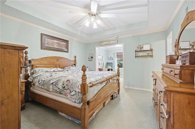 502 NE Fox Trail Drive, Blue Springs, MO 64014