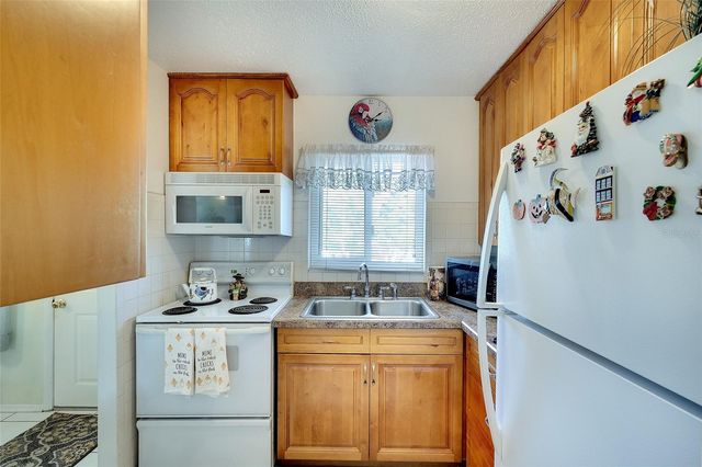 2449 FLAMINGO BOULEVARD K35, Bradenton, FL 34207
