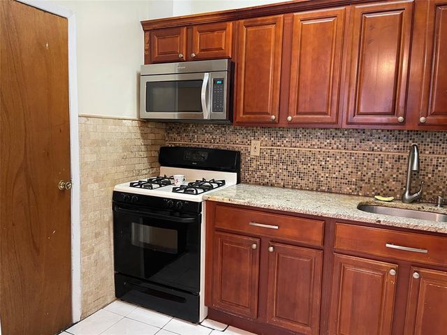 442 Amboy Street, Brooklyn, NY 11212