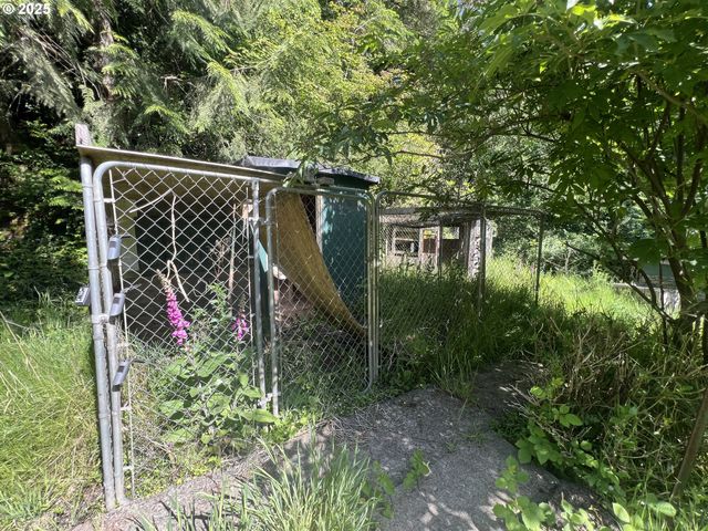 95007 NORTH WAY Ln, North Bend, OR 97459