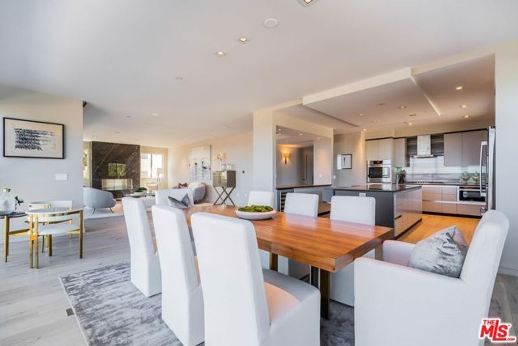 2391 Roscomare Road 401, Los Angeles, CA 90077