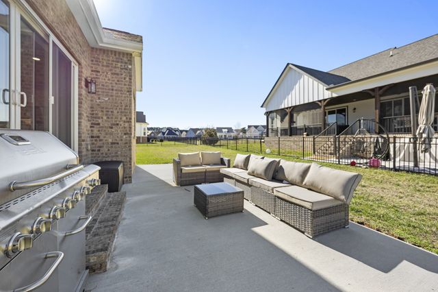 53 River Watch Way, Winchester, TN 37398