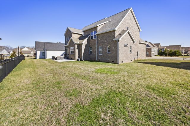 53 River Watch Way, Winchester, TN 37398