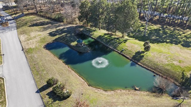 53 River Watch Way, Winchester, TN 37398